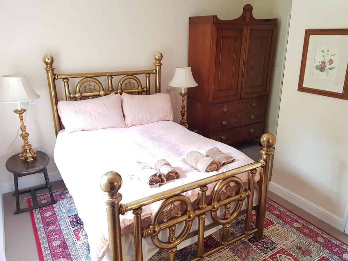 Cambus O' May Traditional Highland Hotel Ballater Room photo