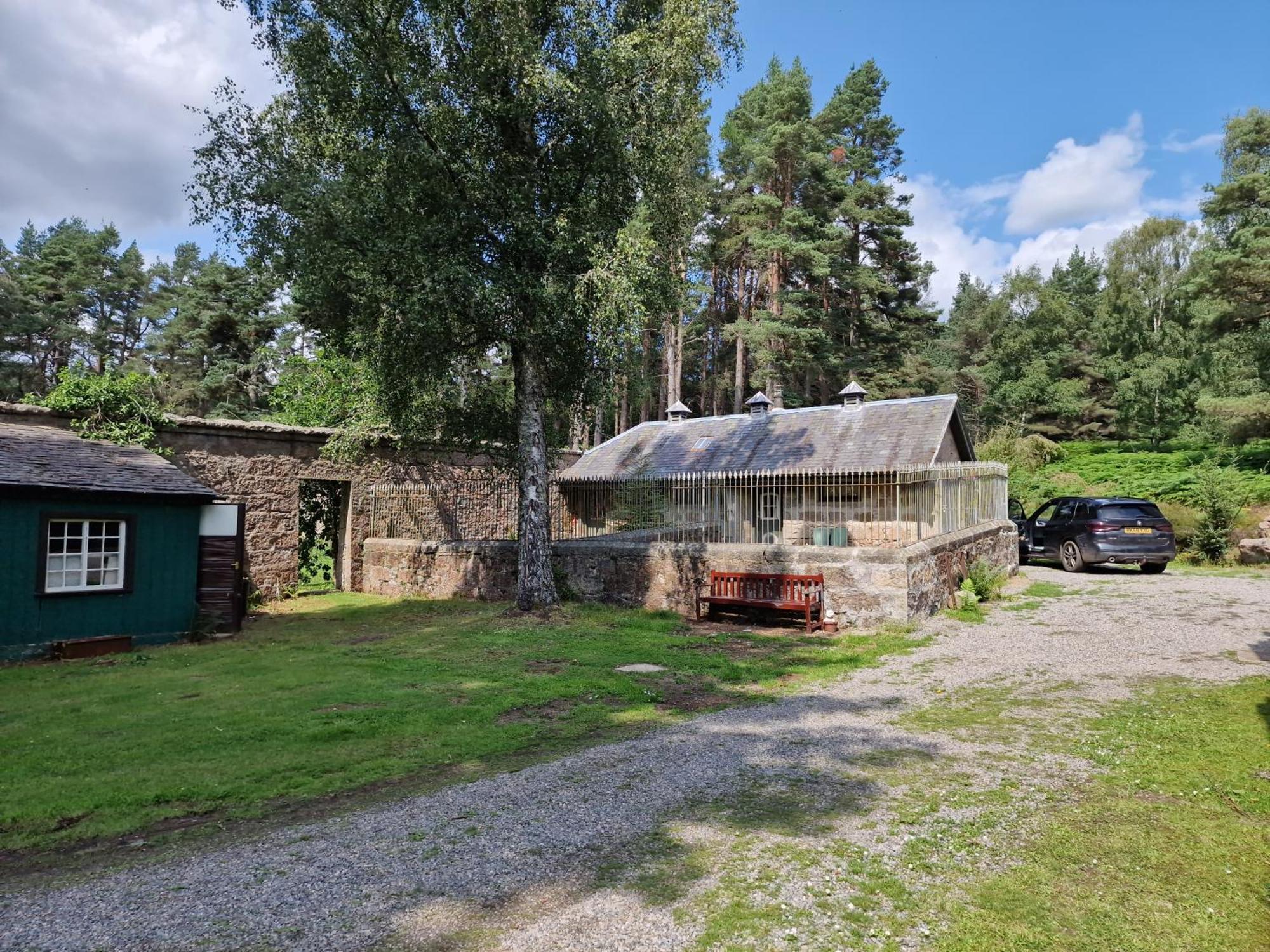 Cambus O' May Traditional Highland Hotel Ballater Exterior photo