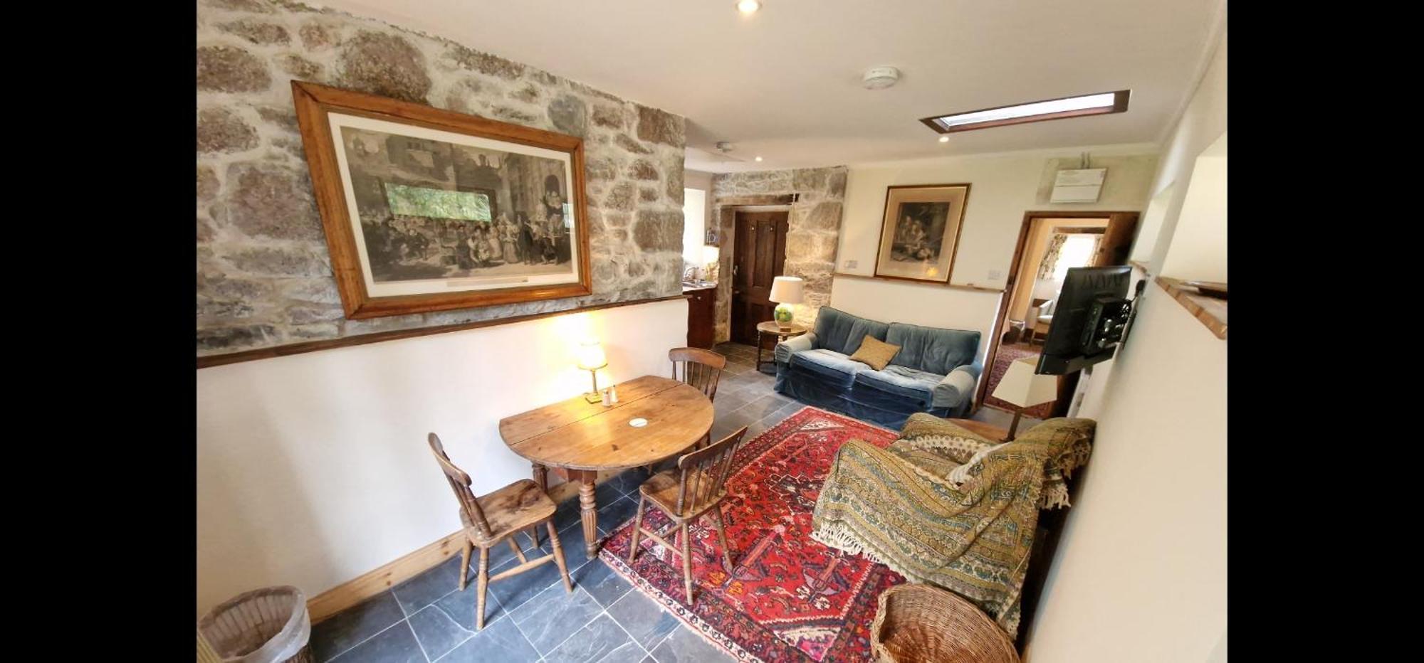 Cambus O' May Traditional Highland Hotel Ballater Room photo